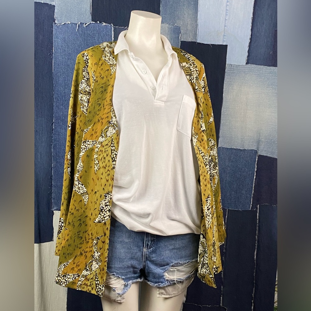 Lightweight Animal Print Blazer Like W/Shoulder Pads Sz 16. (SzXL)